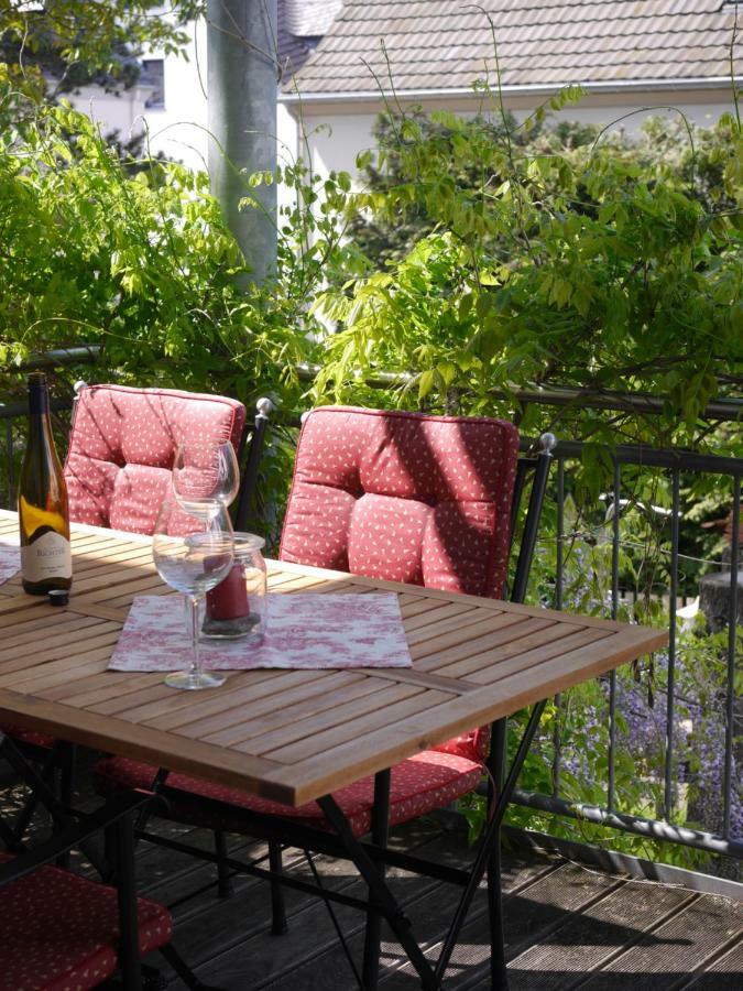 Ferienwohnung Altes Weingut Weinhaus Rebstock Winningen Exterior foto